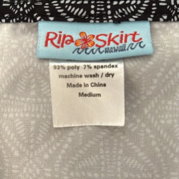 Rip Skirt Hawaii, Size M, Black Pearl Batik - Picture 5 of 8